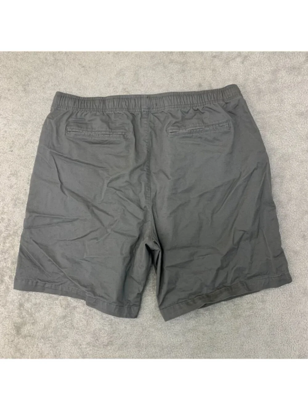 NWOT Banana Republic Men's L Gray Elastic Waist Chino Shorts 98% Cotton